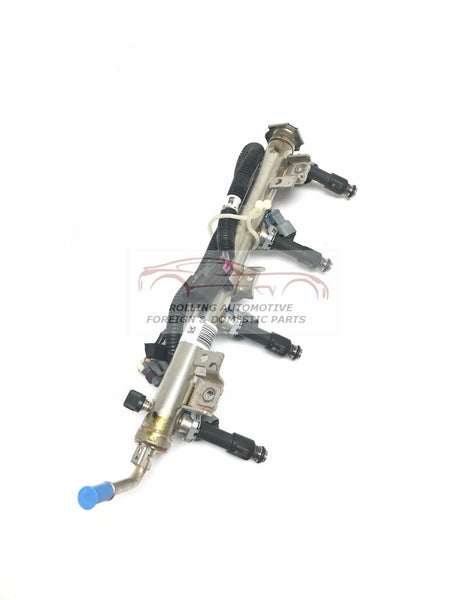 GM Fuel Injectors 12582219 w/ Fuel Rail Set of 4 New OEM